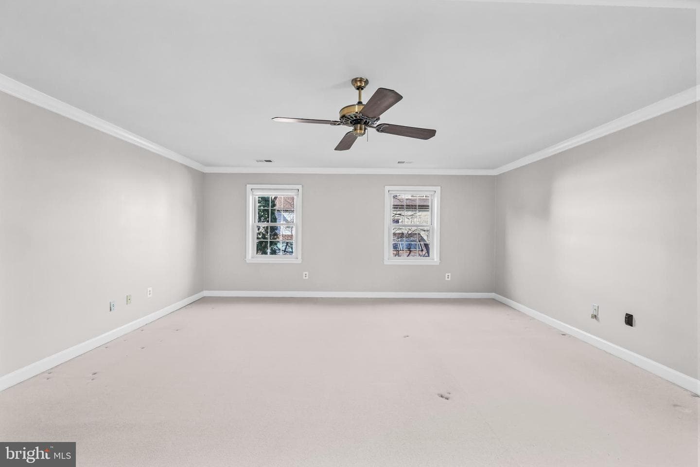 6260 Chaucer Lane photo 32