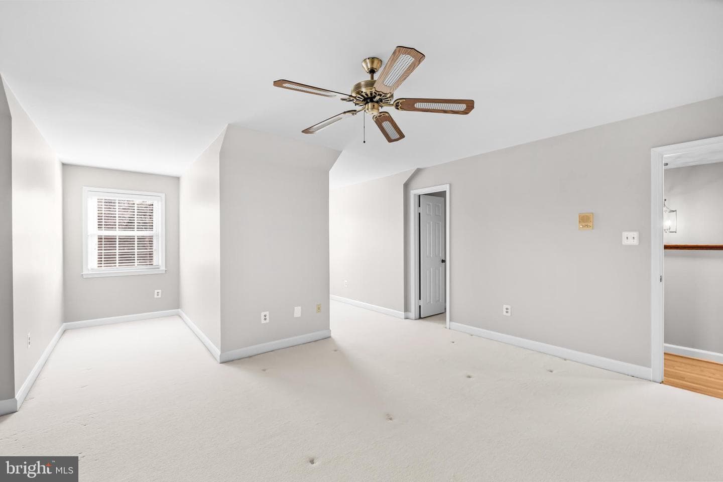 6260 Chaucer Lane photo 43