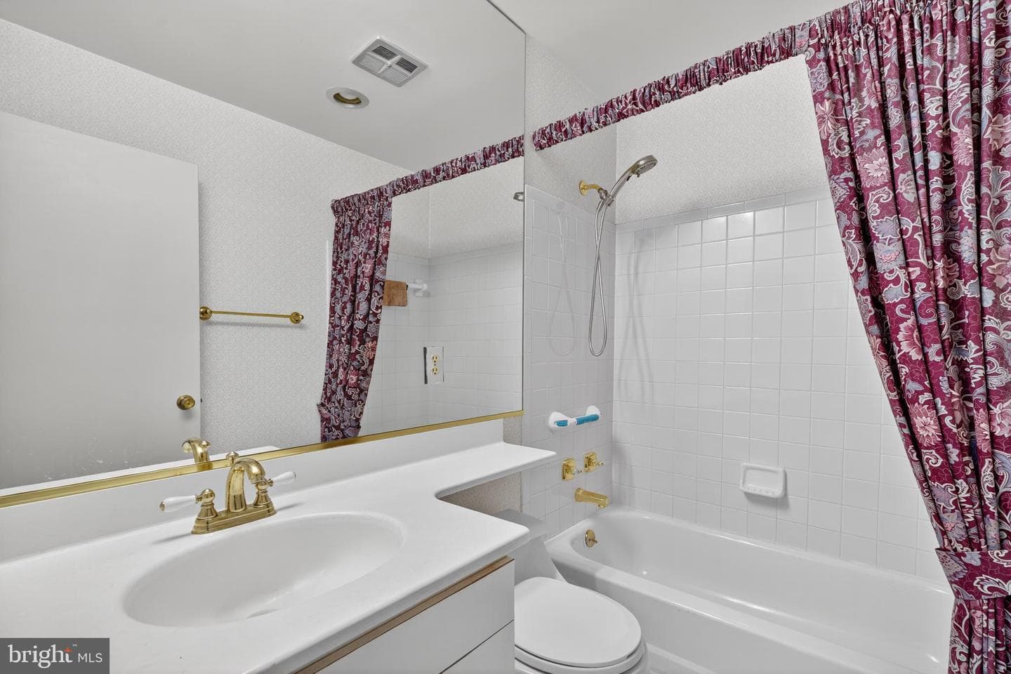 7416 Hallcrest photo 10