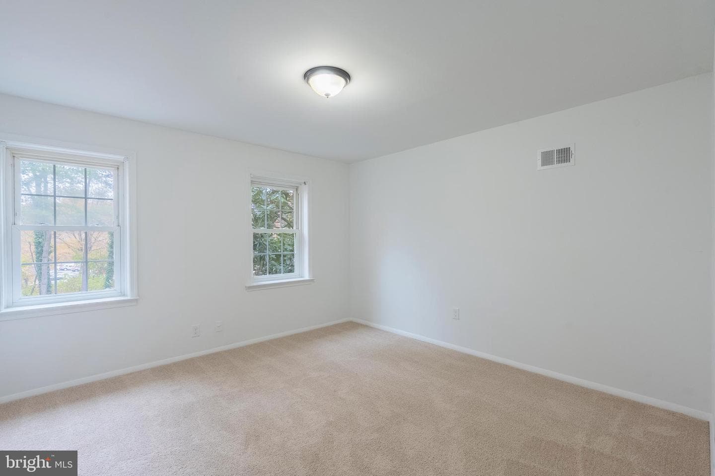 7619 Tiverton Drive photo 17