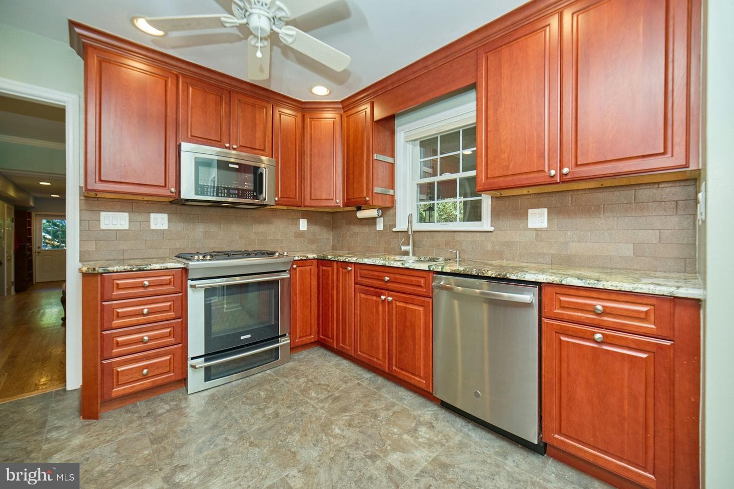3032 Crane Drive photo 14