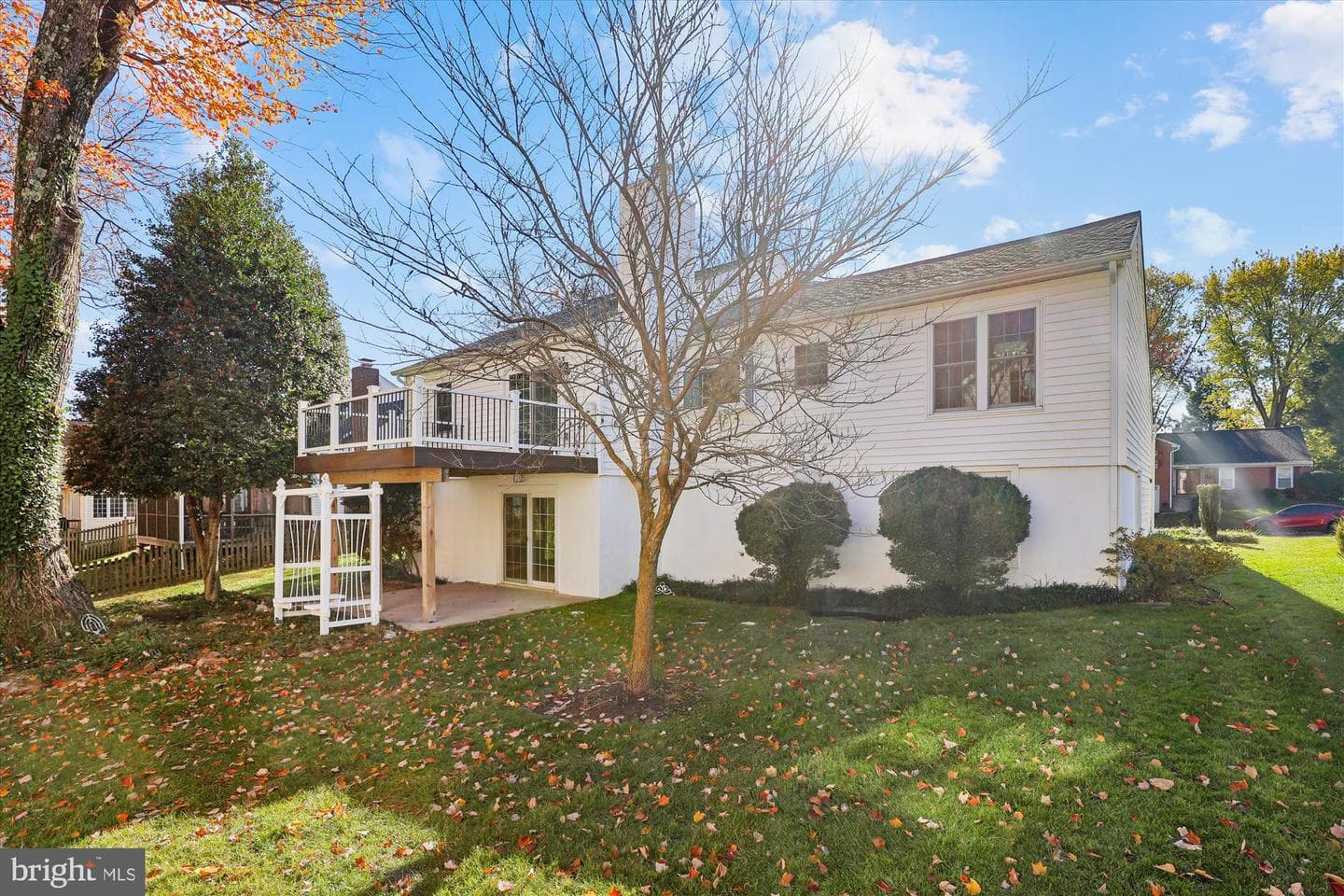 5090 Queens Wood Drive photo 2