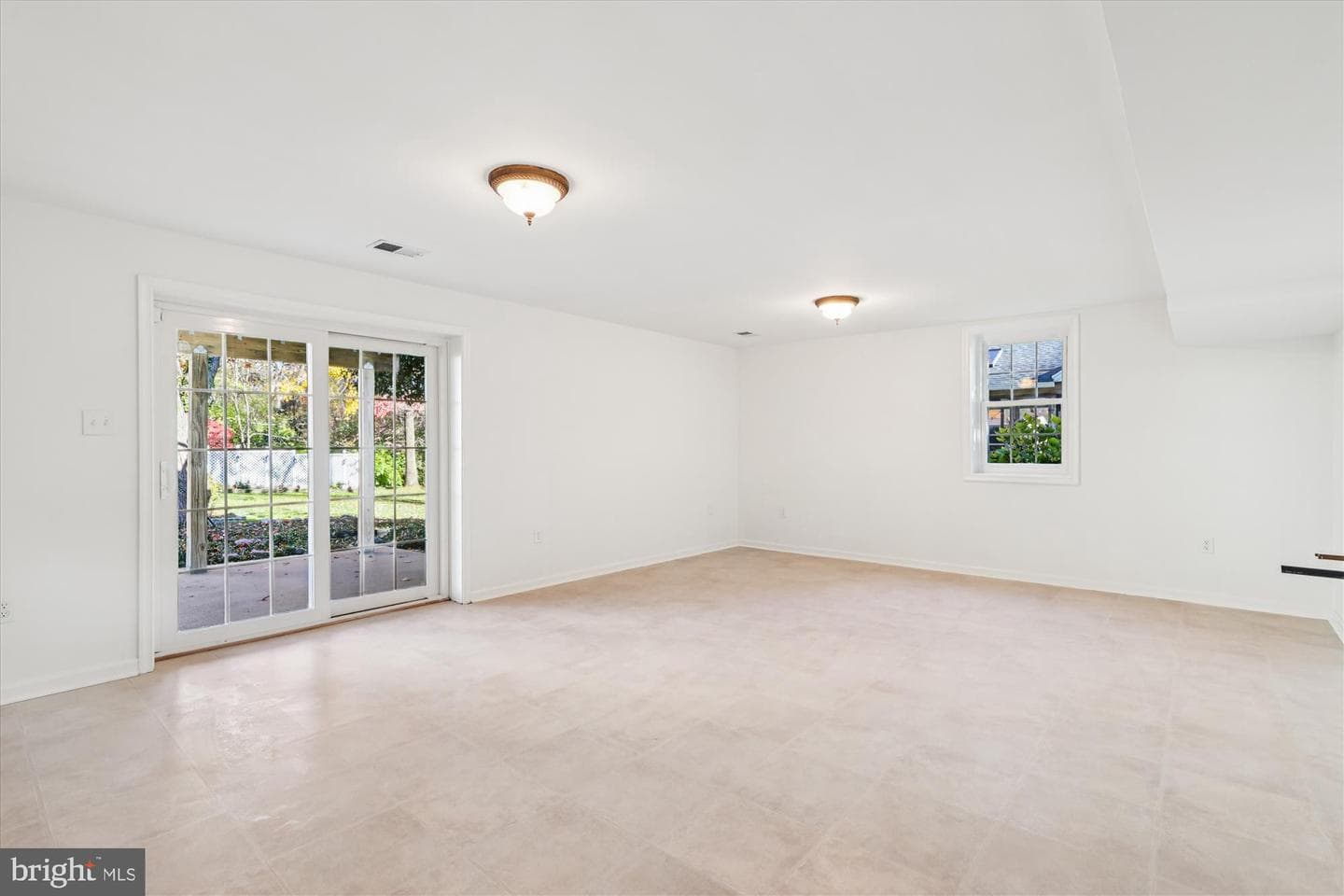 5090 Queens Wood Drive photo 45