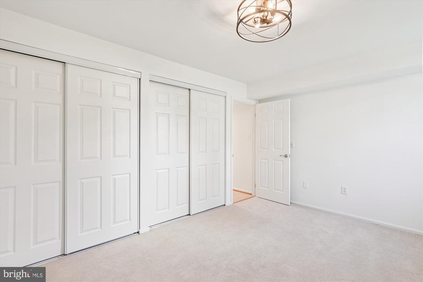 5090 Queens Wood Drive photo 51