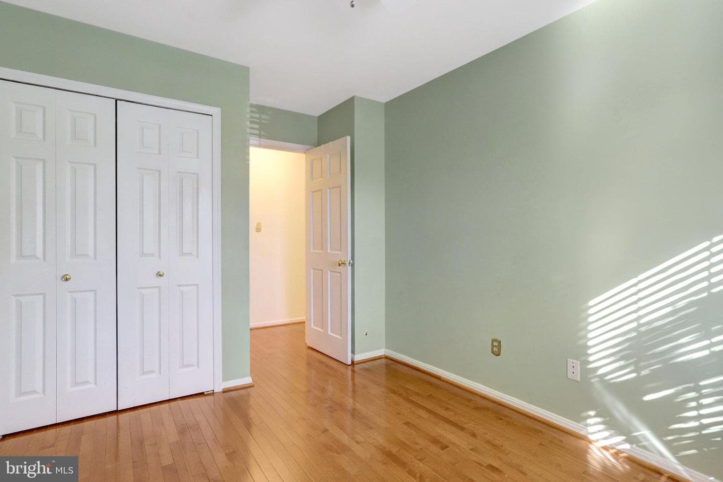 6122 Old Brentford Court photo 26