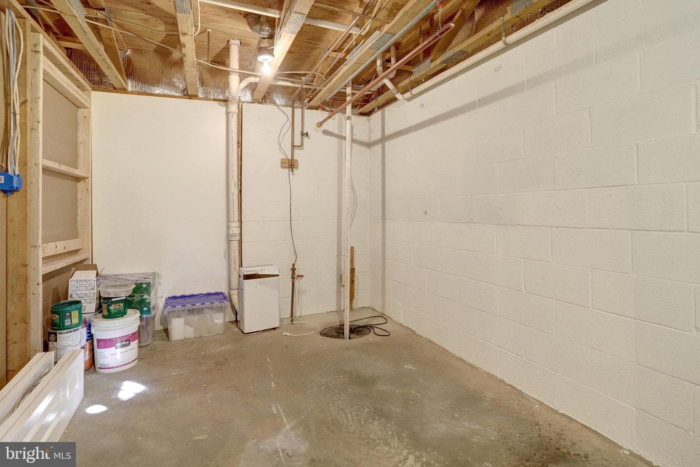 6122 Old Brentford Court photo 41