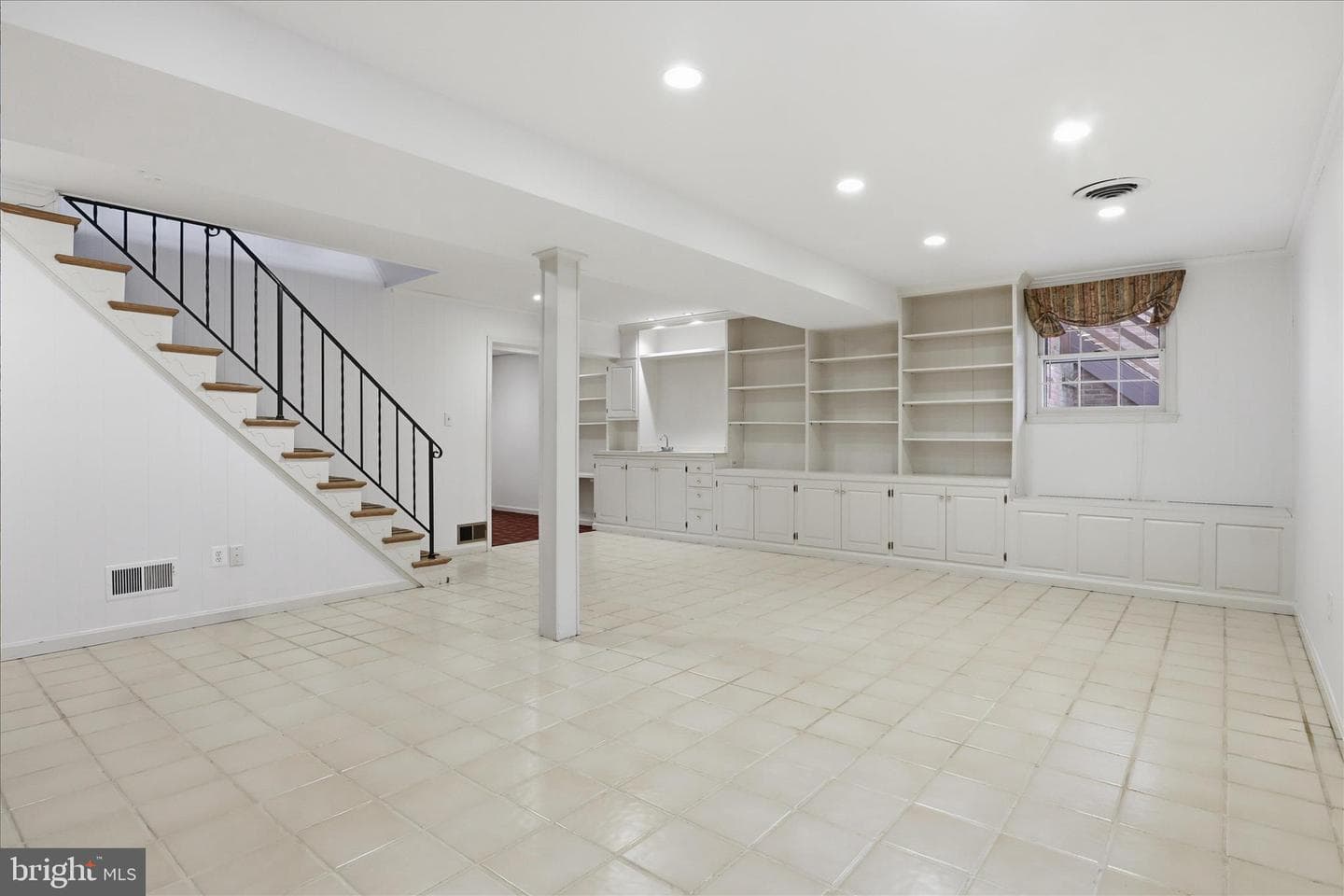 4100 Tidewater Court photo 32