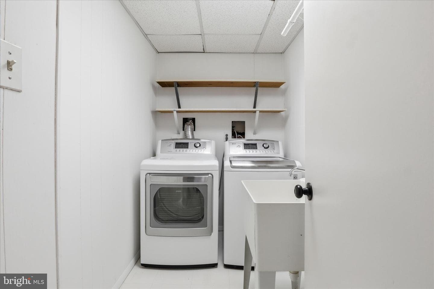 4100 Tidewater Court photo 38