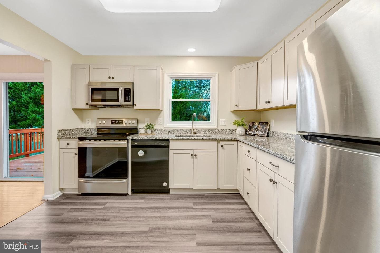 7219 Bona Vista Court photo 12