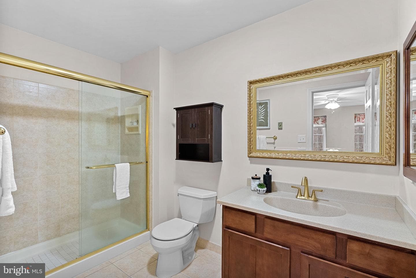 10207 Oxfordshire Road photo 42