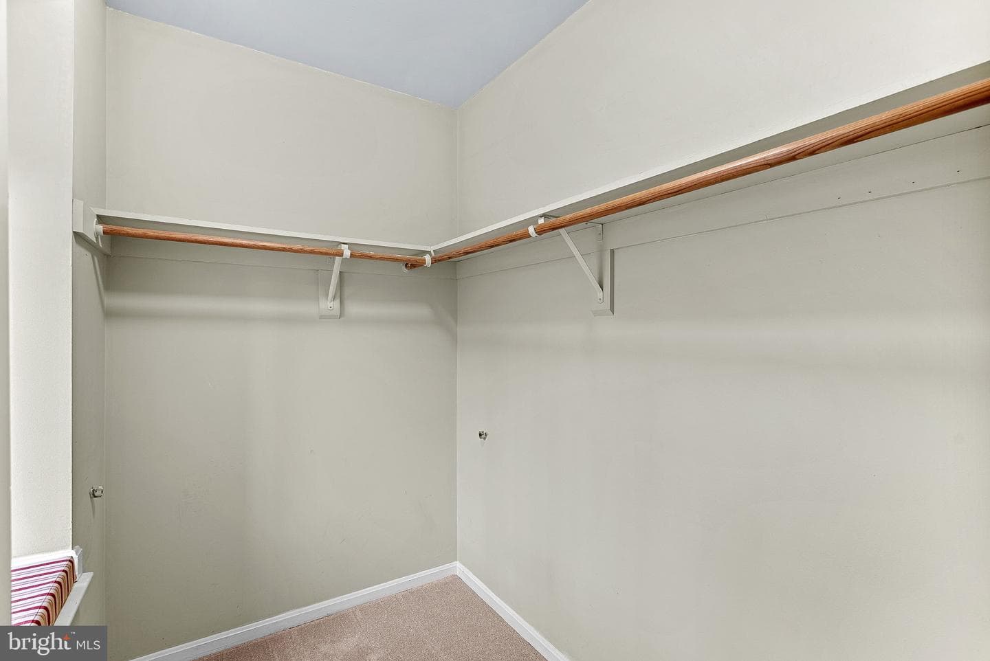 10207 Oxfordshire Road photo 45