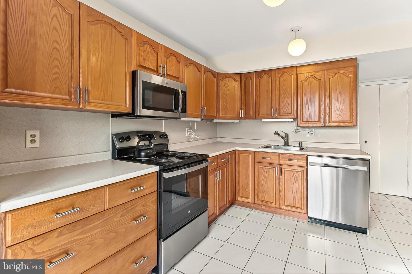 3003 Mission Square Drive photo 17