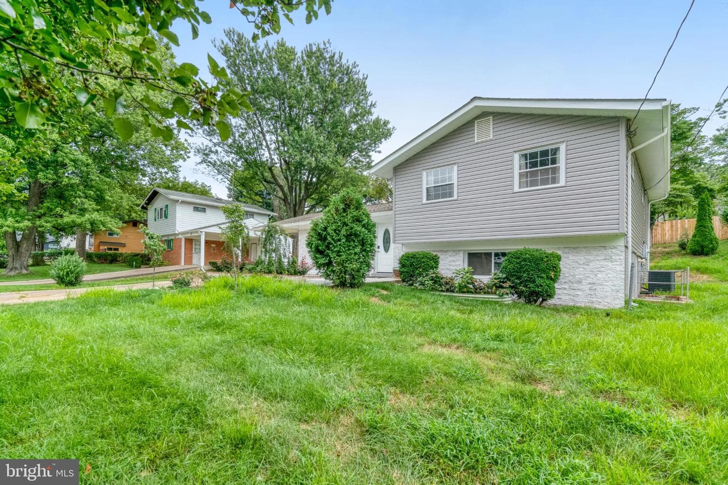 7727 Kalorama Road photo 2