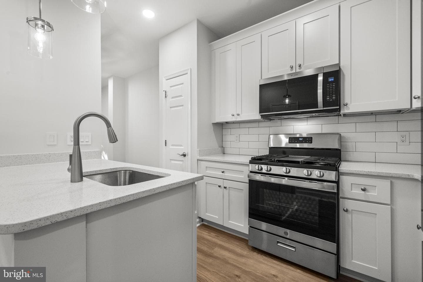 2665 Manhattan Place #109 photo 9