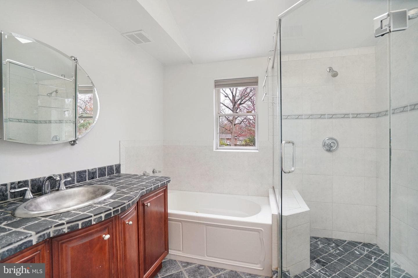 6705 Greenleaf Street photo 21