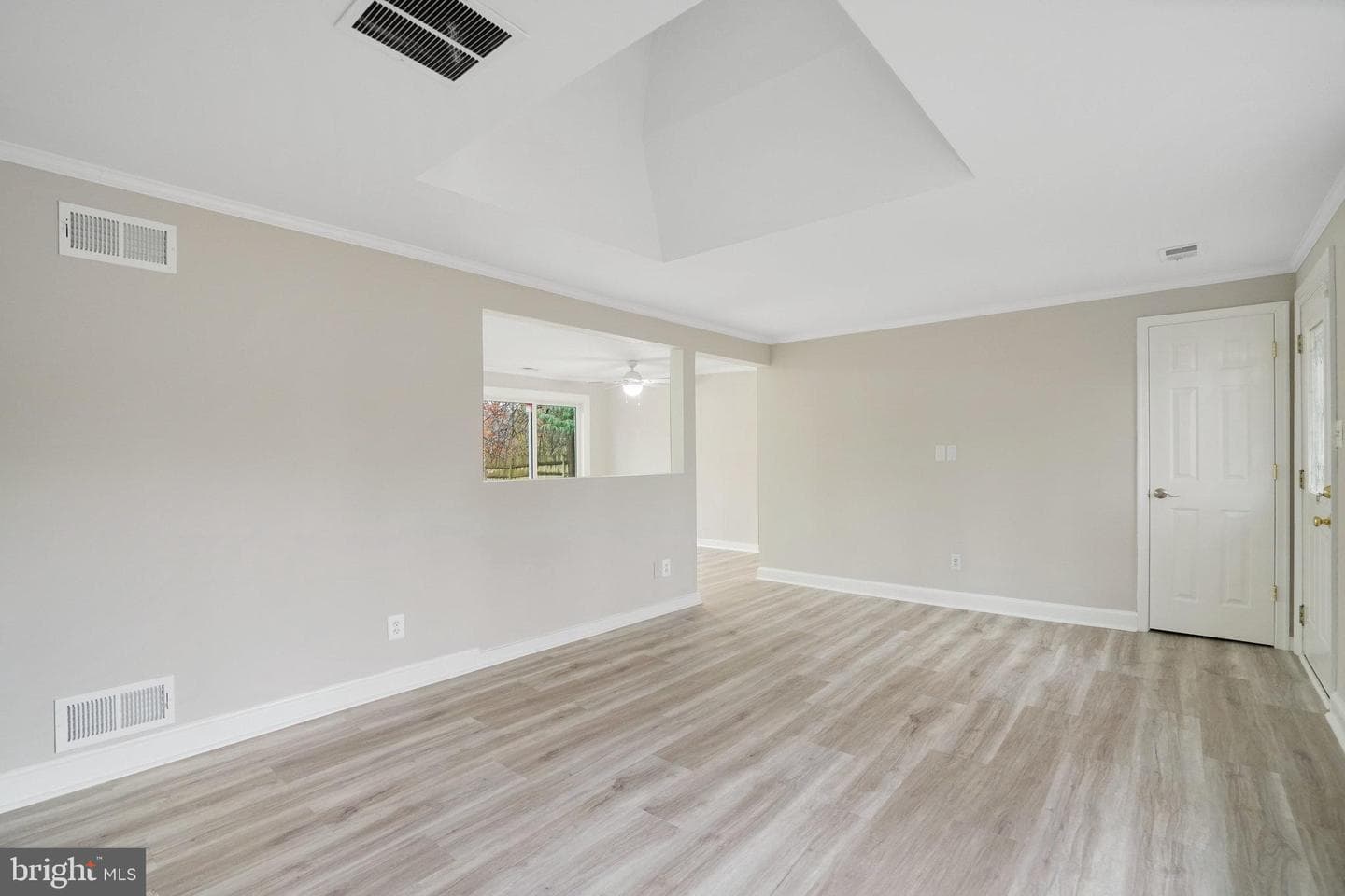 6705 Greenleaf Street photo 6
