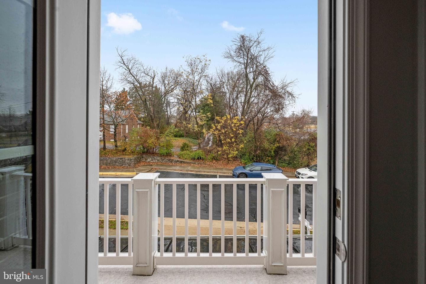6044 Masondale Road photo 33