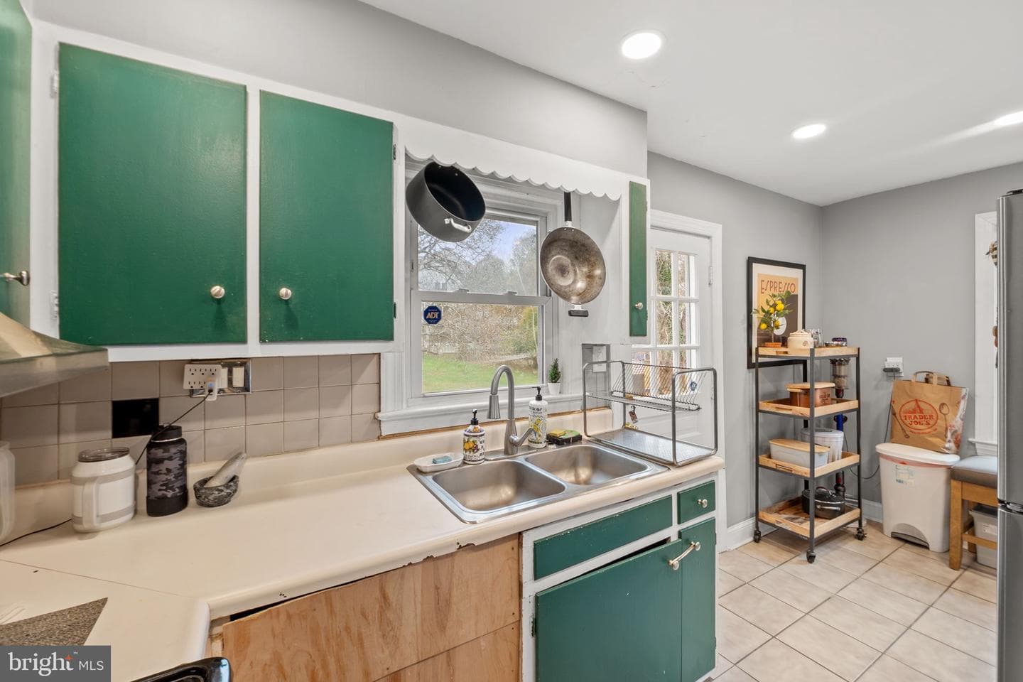 2531 Ogden Street photo 19