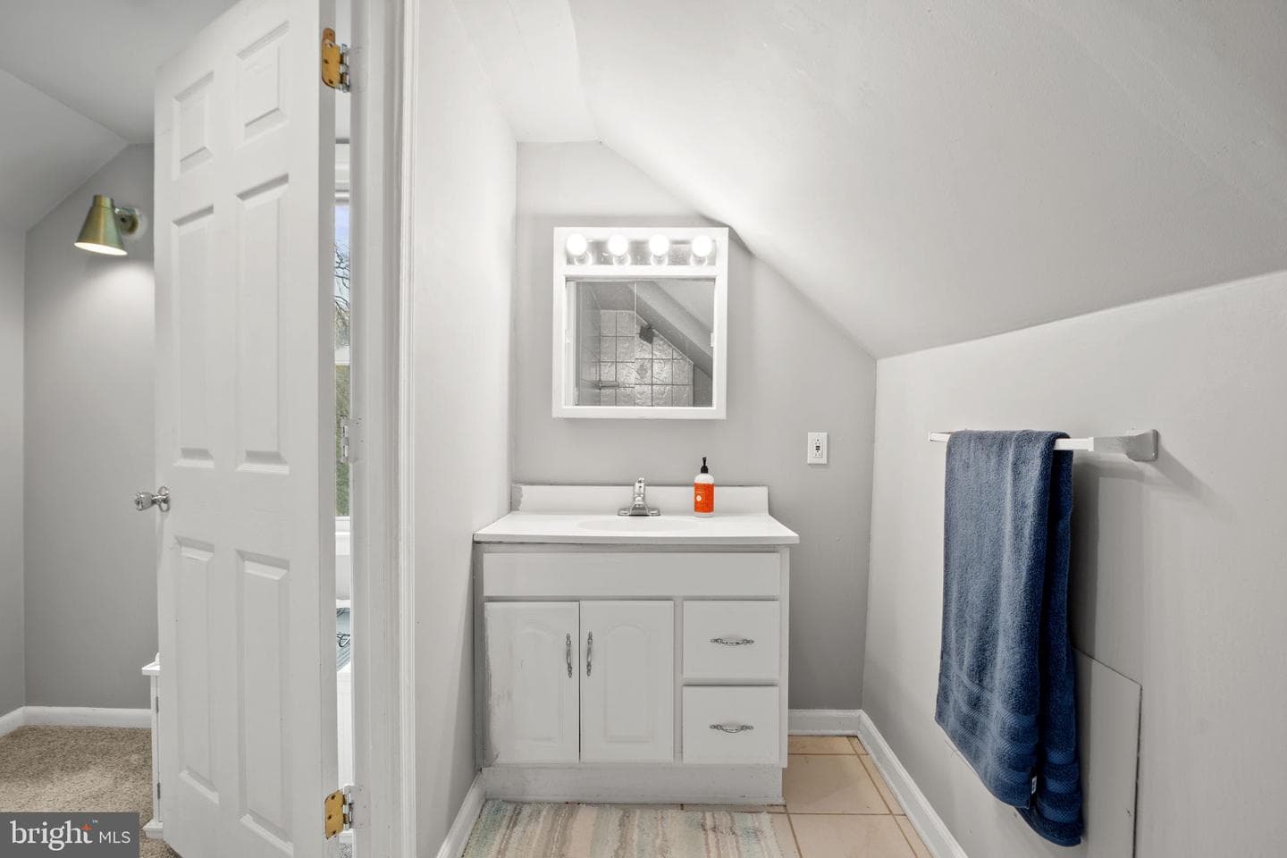 2531 Ogden Street photo 24
