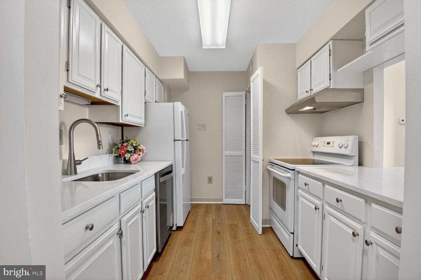 1808 Old Meadow Road #507 photo 8