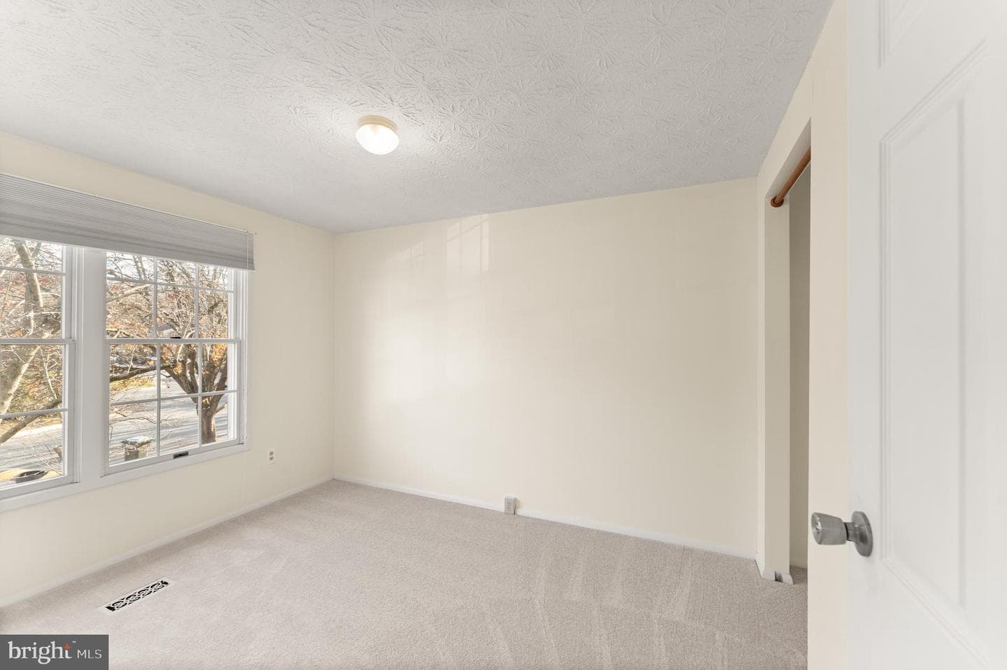 1616 Barnstead Drive photo 32