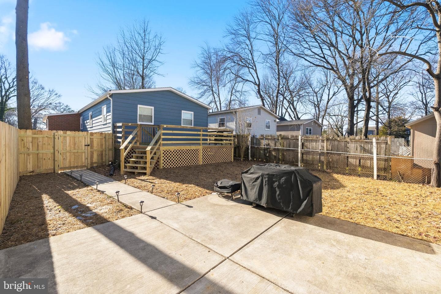 2914 Douglas Street photo 30