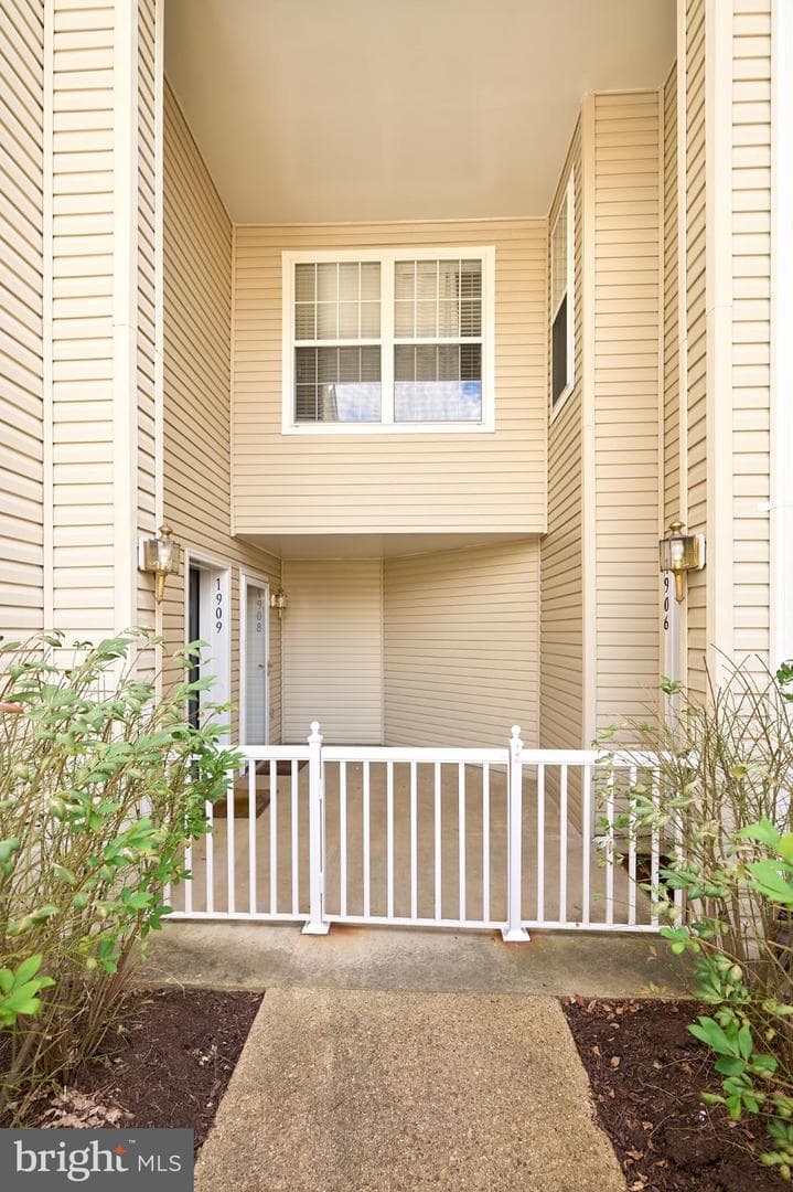 7701 Haynes Point Way #1909 photo 23