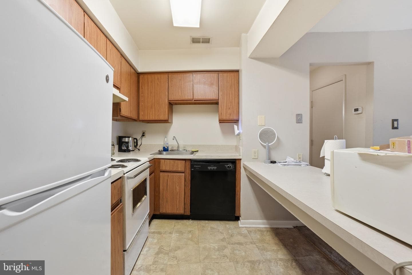 5772 Rexford Court photo 4