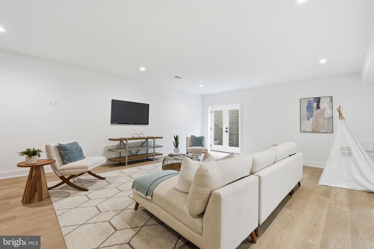 2530 Stuart Place photo 89