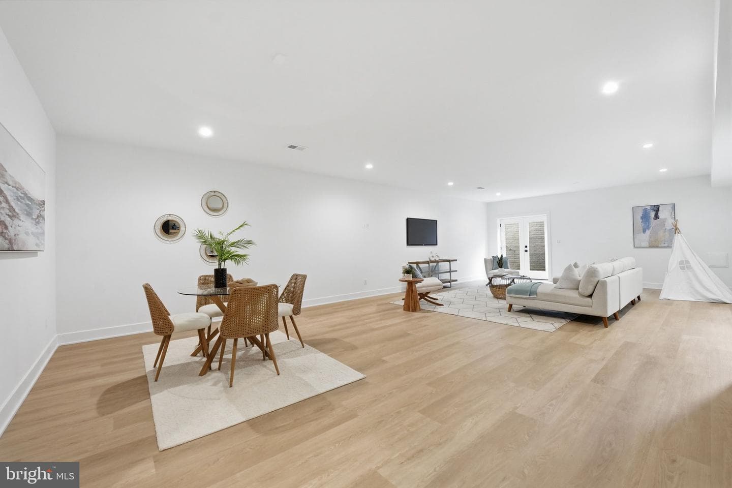 2530 Stuart Place photo 96