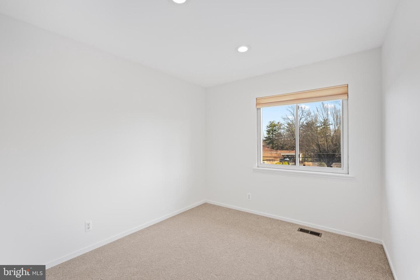 2716 Glengyle Drive photo 28