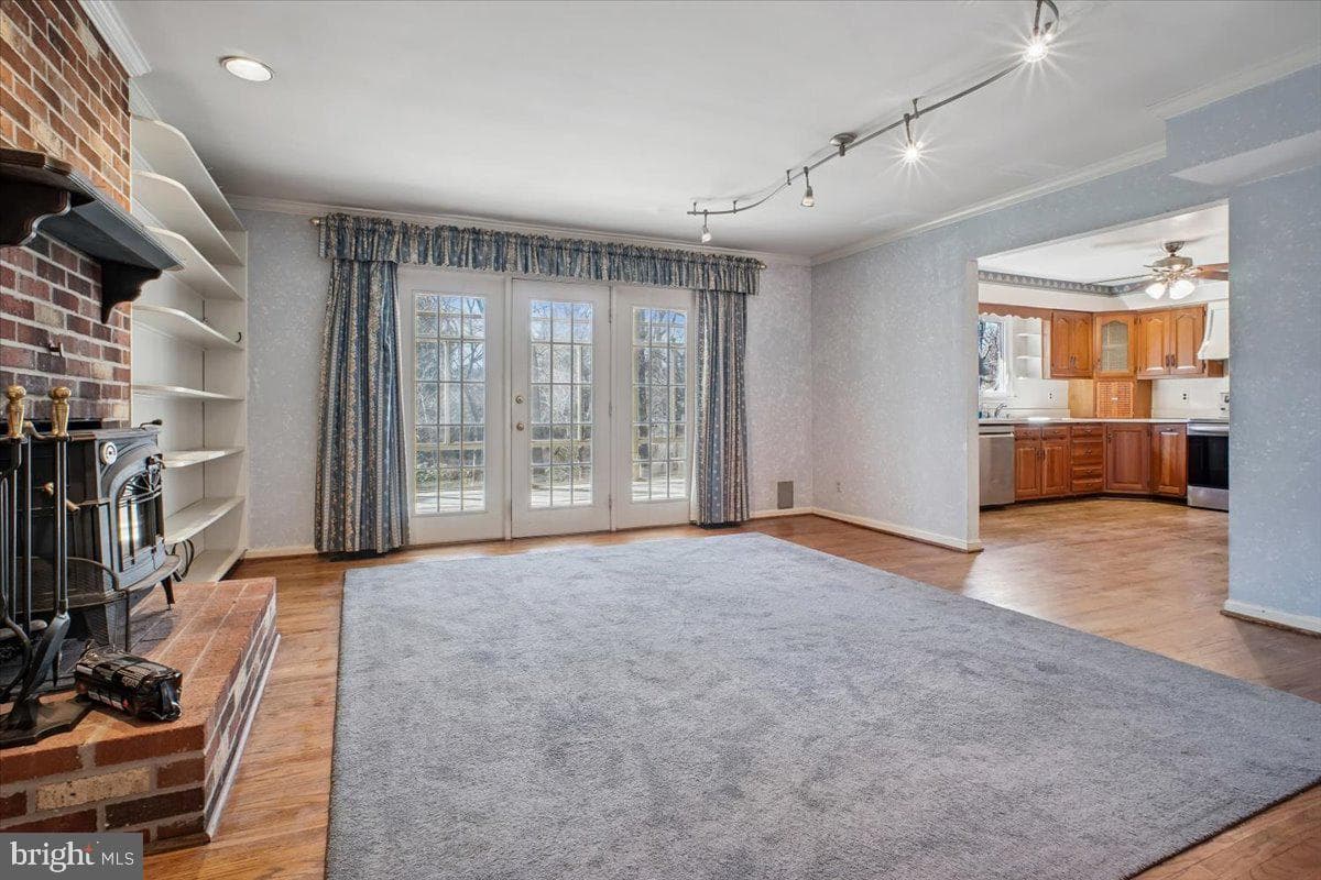 6725 Alpine Drive photo 14