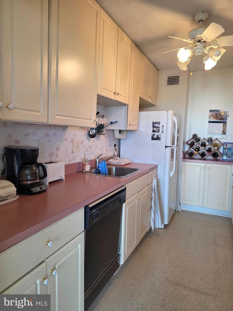 2059 Huntington Avenue #903 photo 10