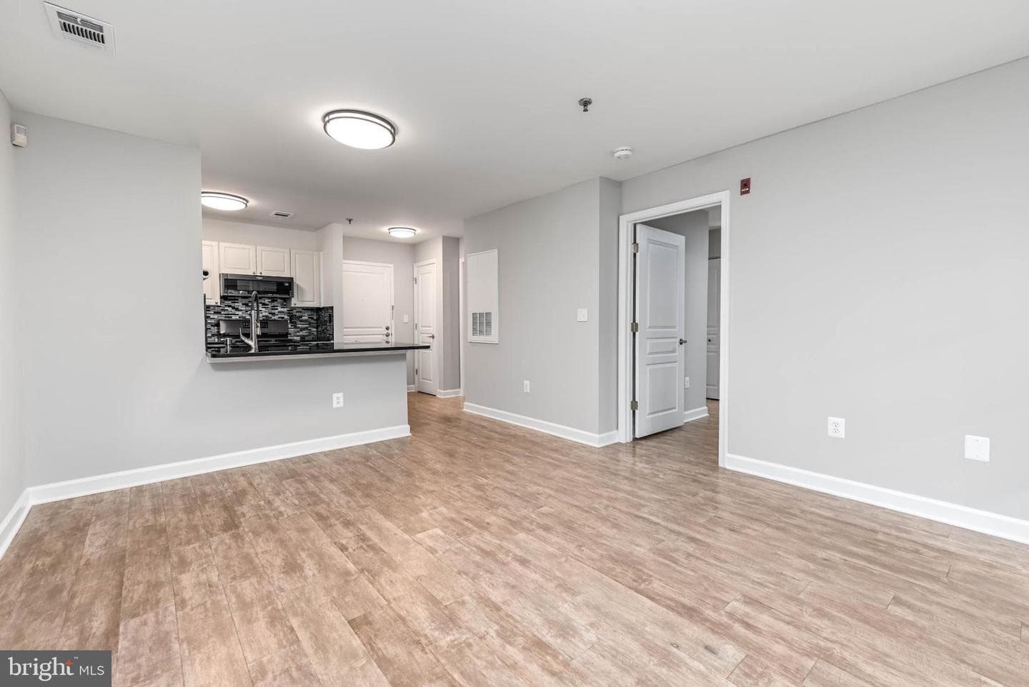 5573 Seminary Road #115 photo 8