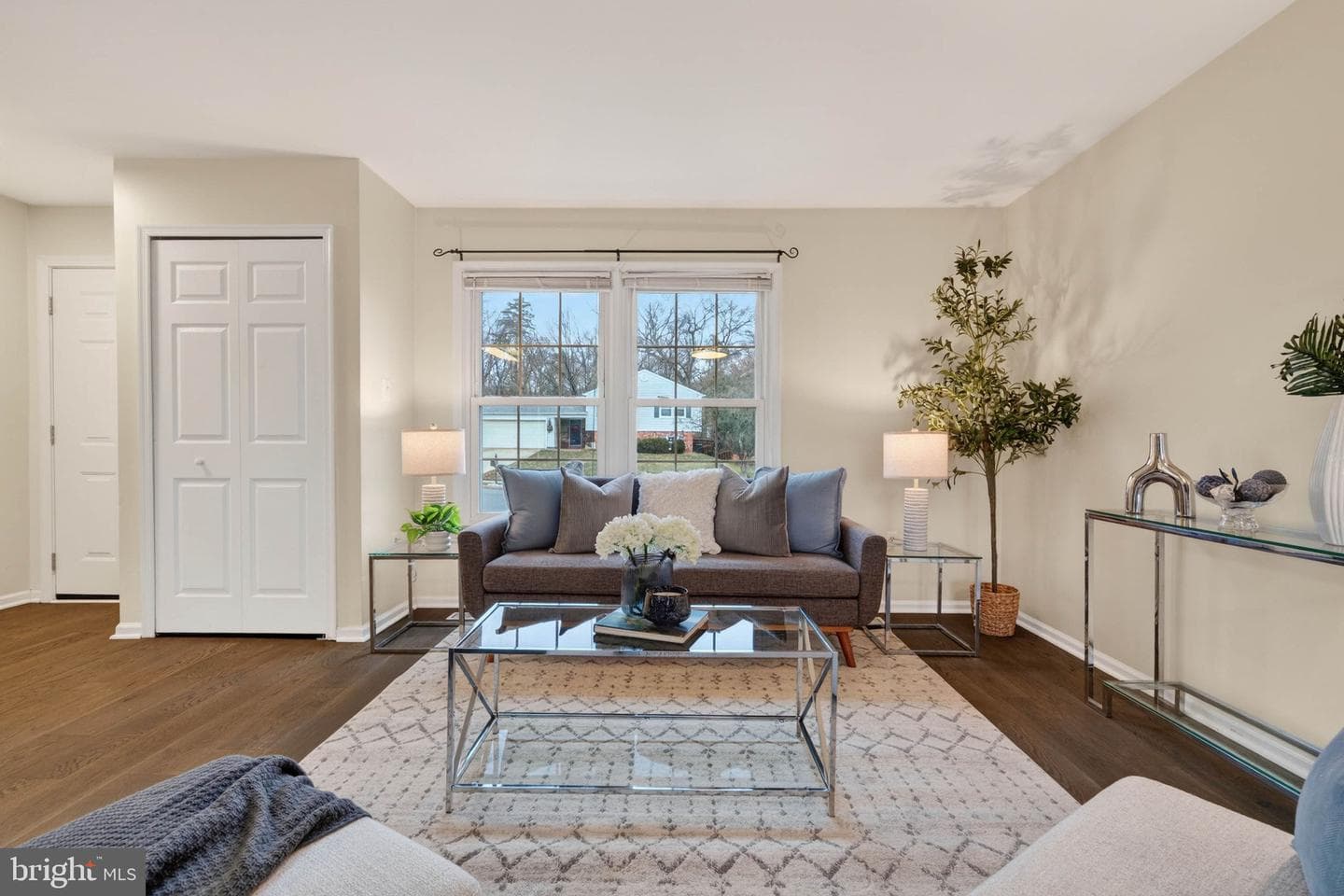 12819 Fantasia Drive photo 11