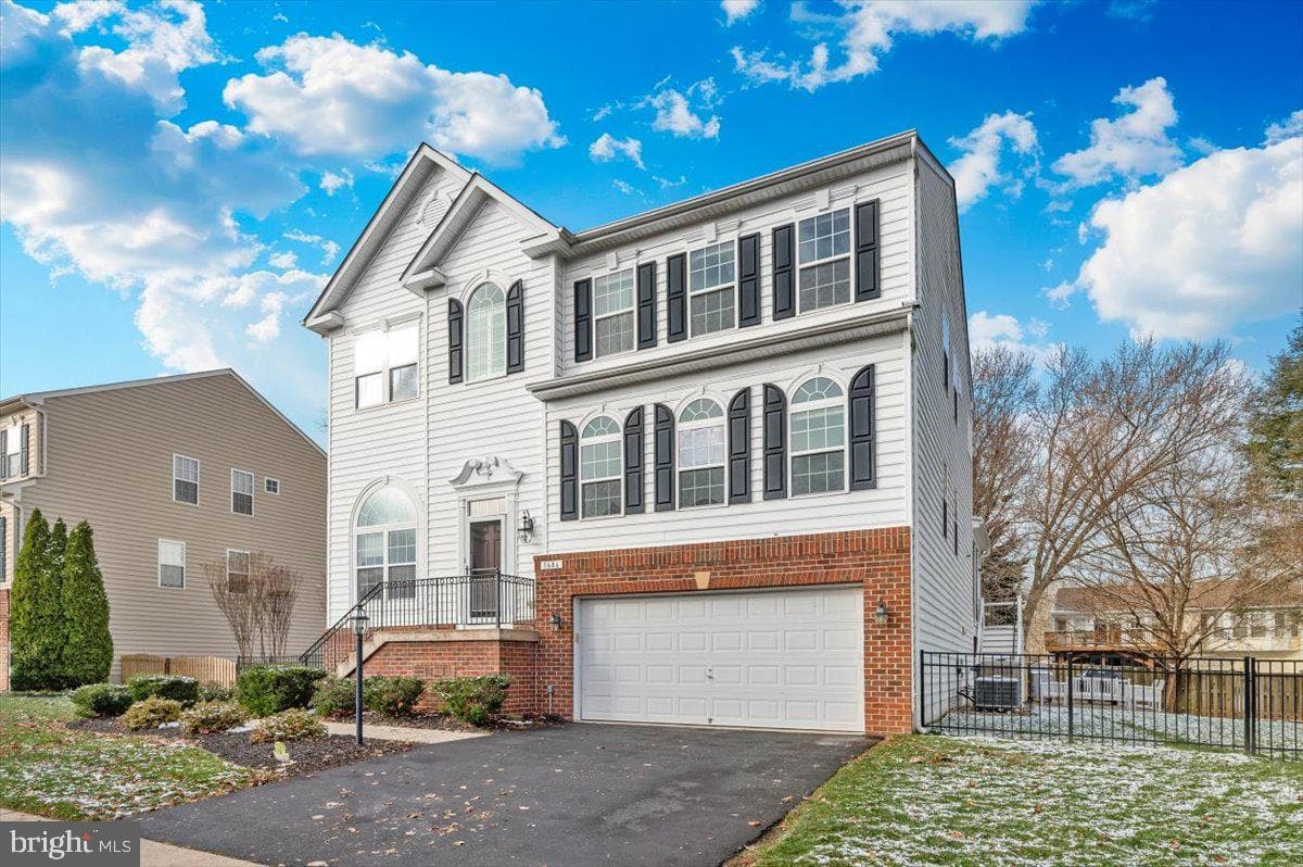 1686 Winterwood Court photo 2