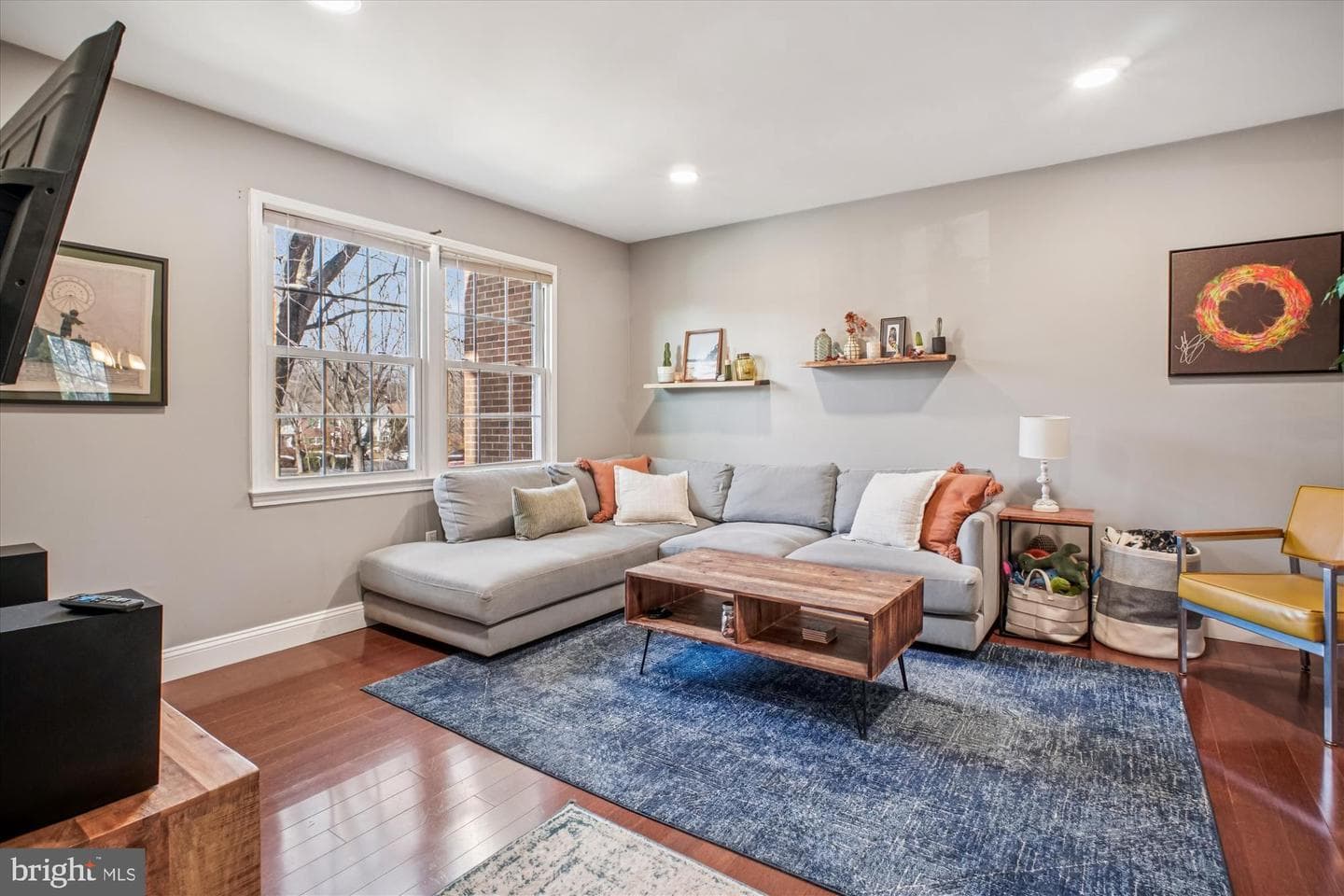 8332 Glastonbury Court photo 5