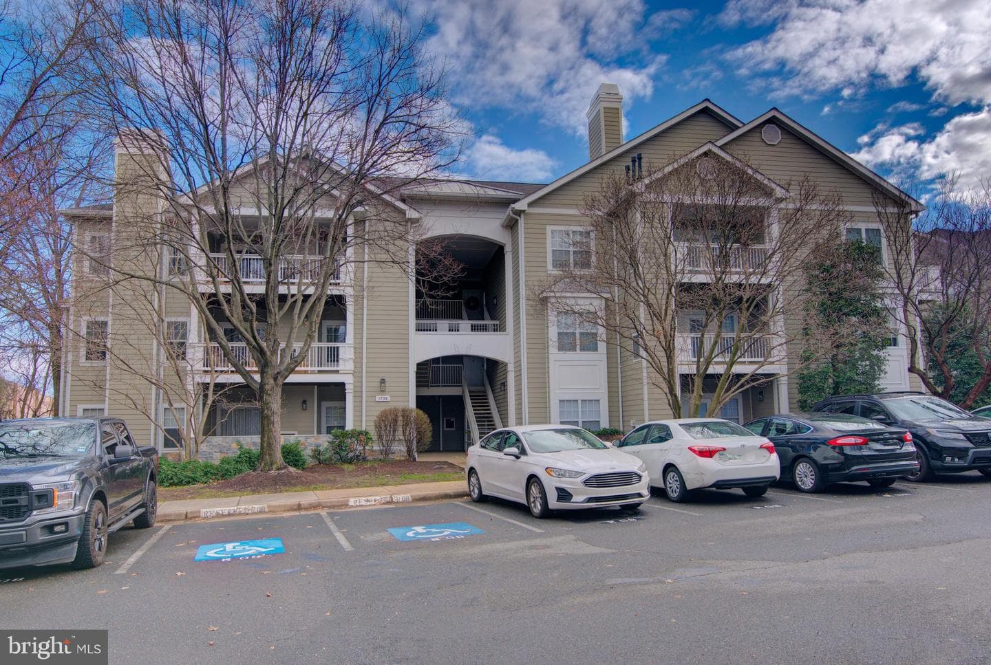 1708 Lake Shore Crest Drive photo 2