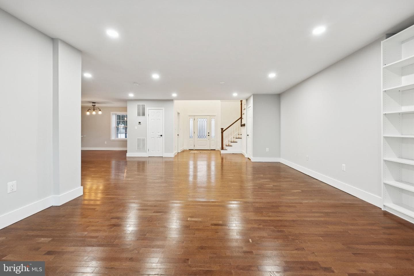 6057 Brook Drive photo 4