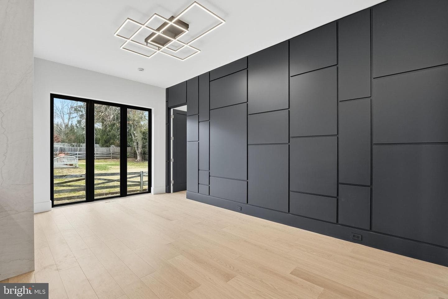 6910 Bright Avenue photo 41