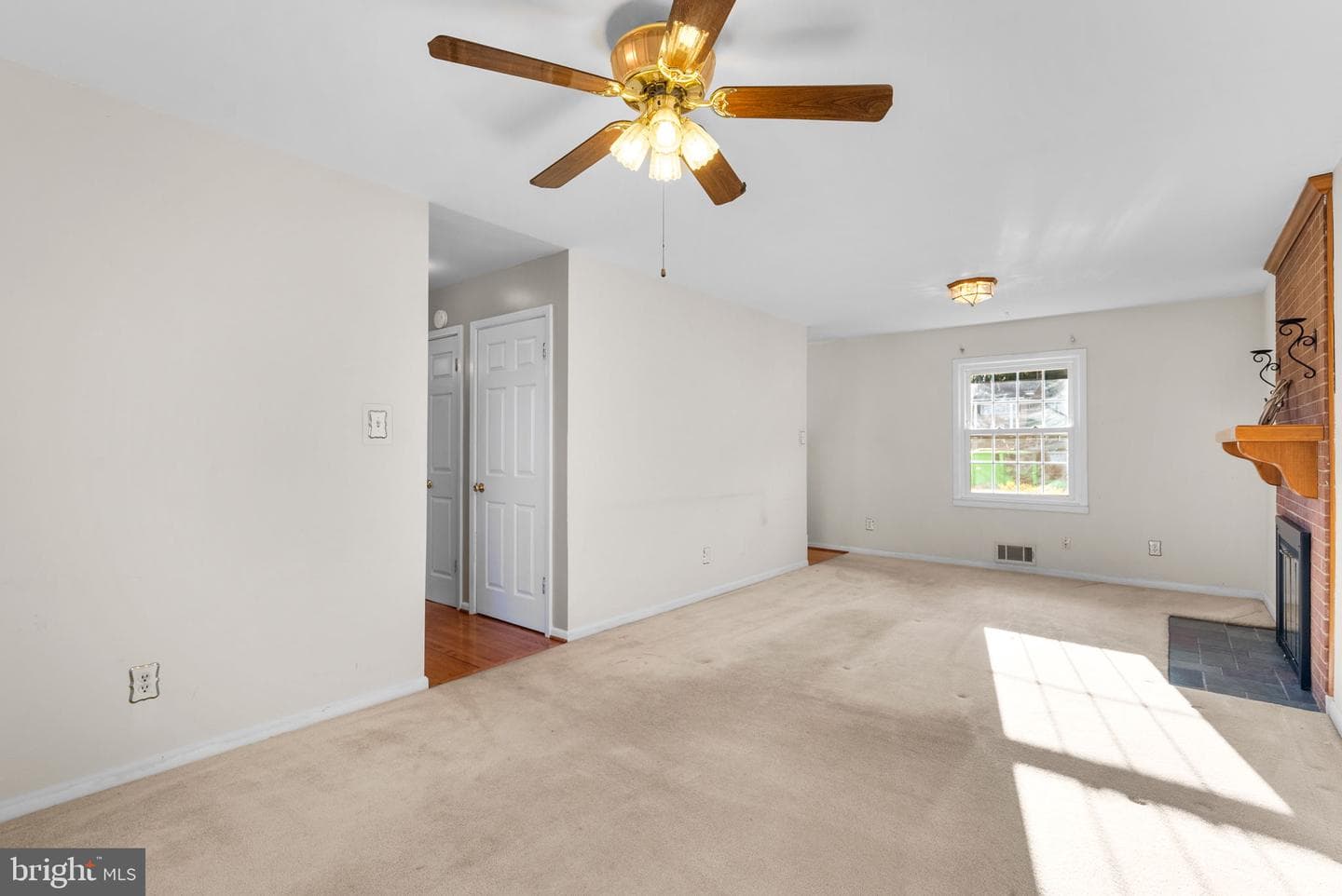 6219 Thornwood Drive photo 17