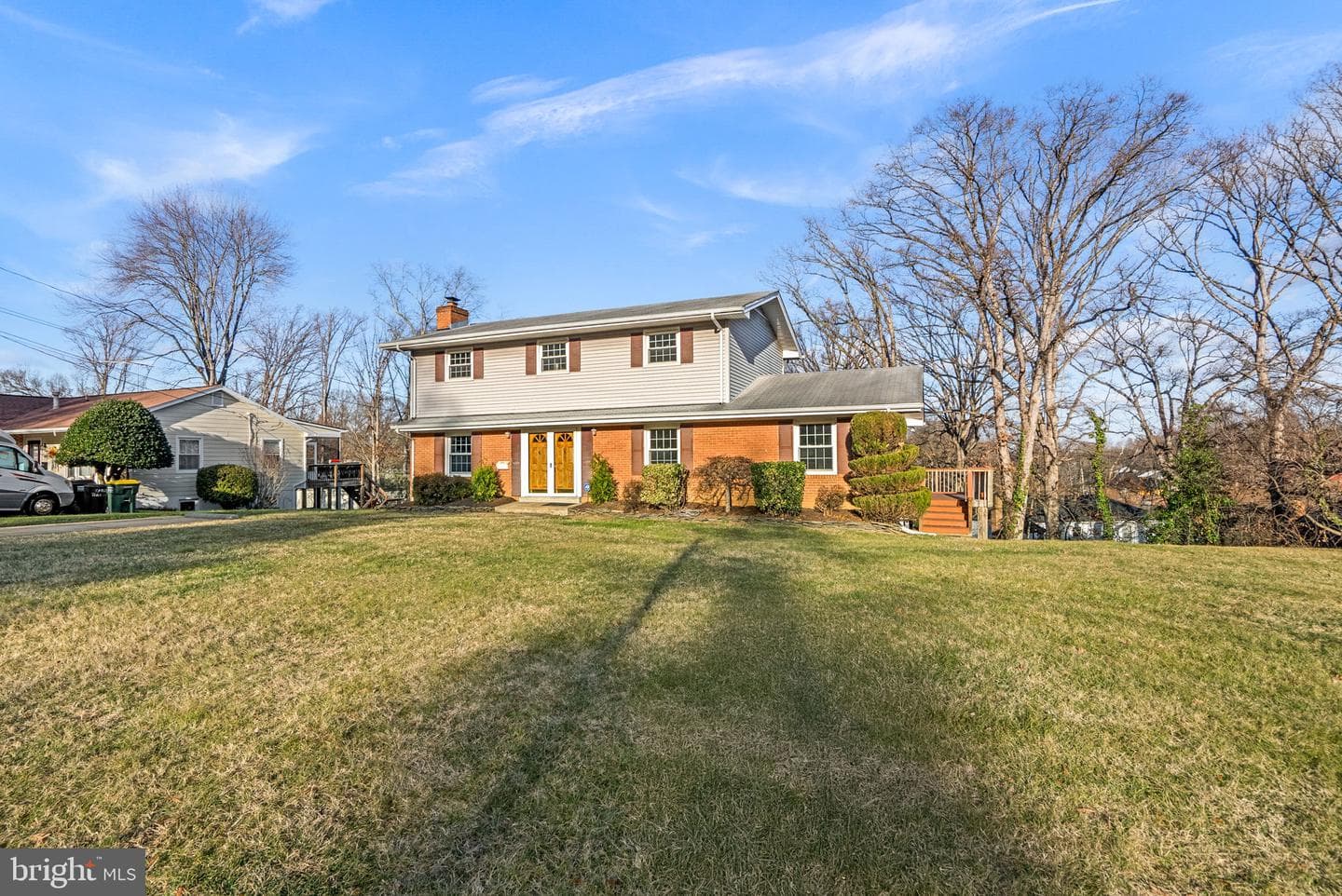 6219 Thornwood Drive photo 3