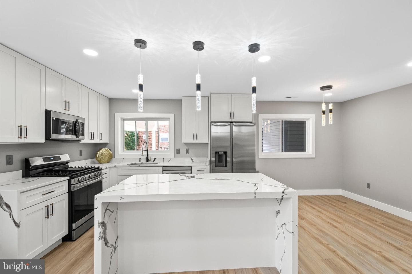 5401 Ferndale Street photo 14
