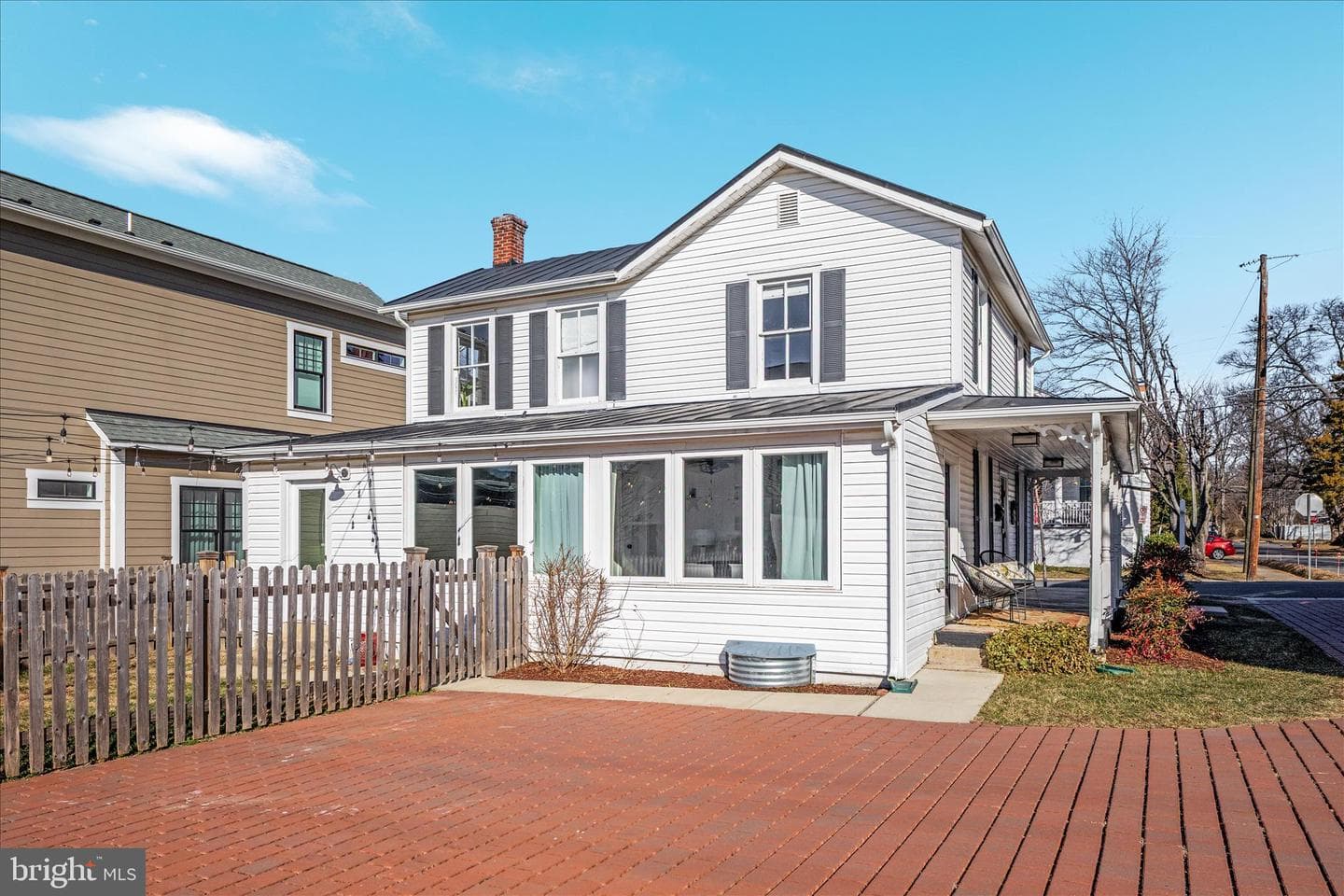 645 Jefferson Street photo 36