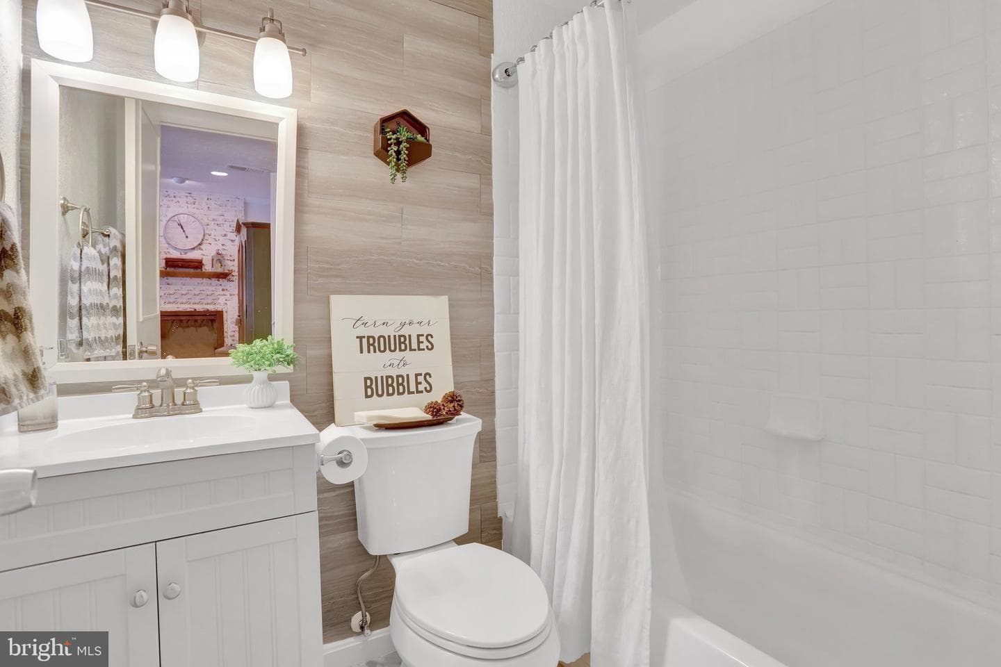 9516 Vandola Court photo 26