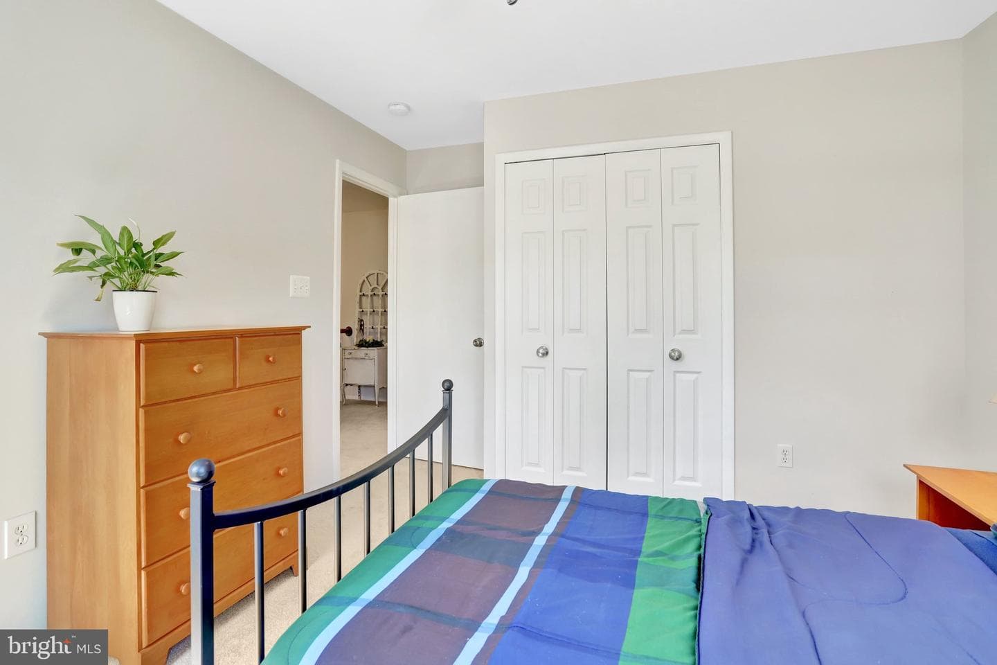 9516 Vandola Court photo 29