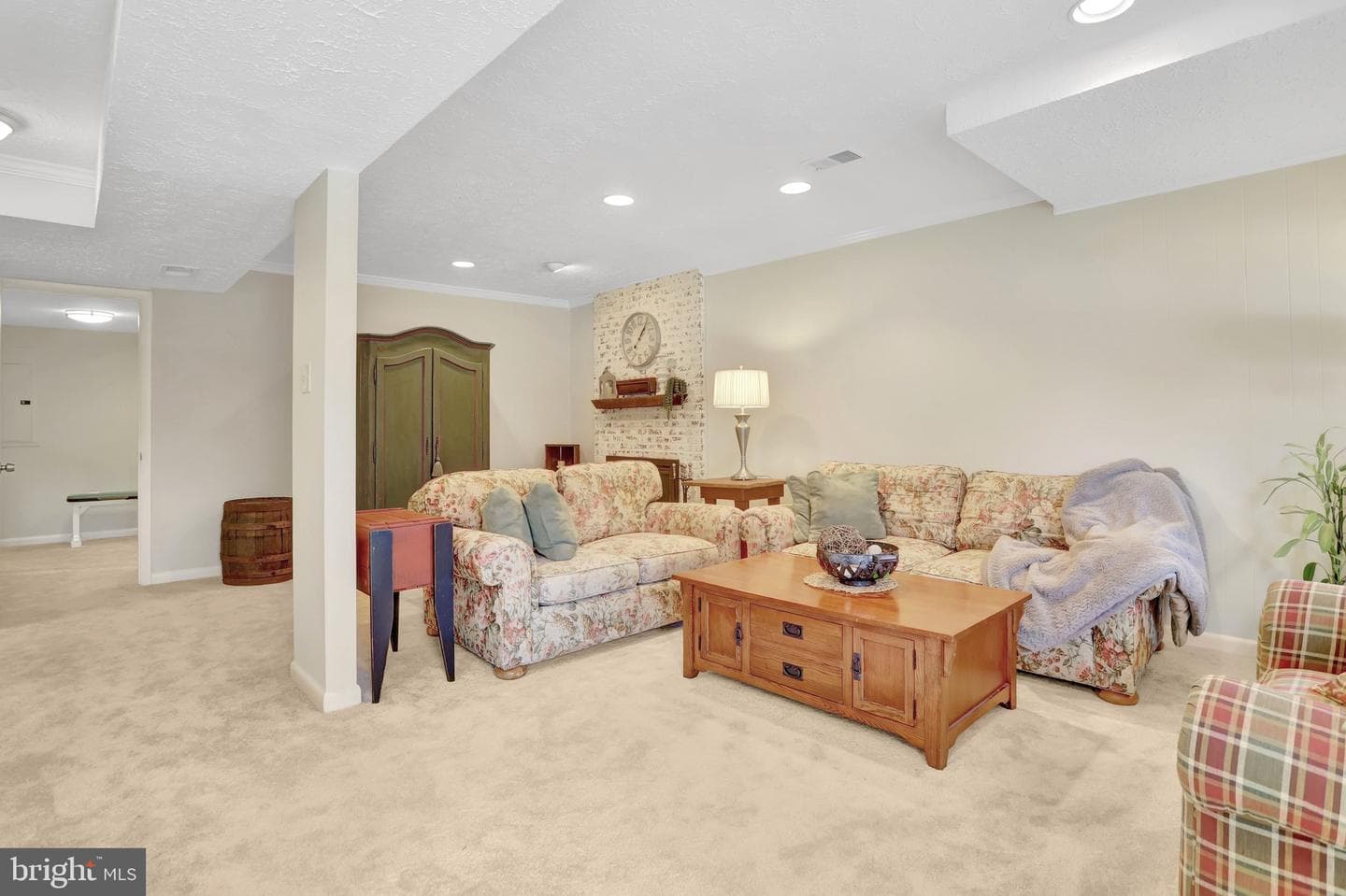 9516 Vandola Court photo 35