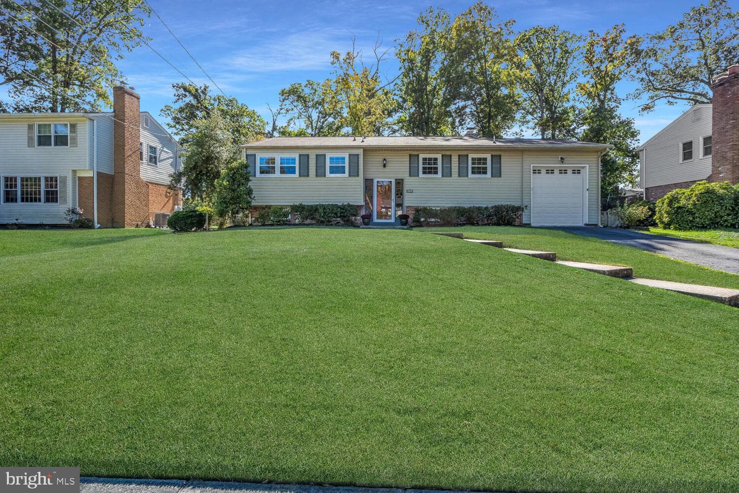 8323 Wagon Wheel Road photo 2