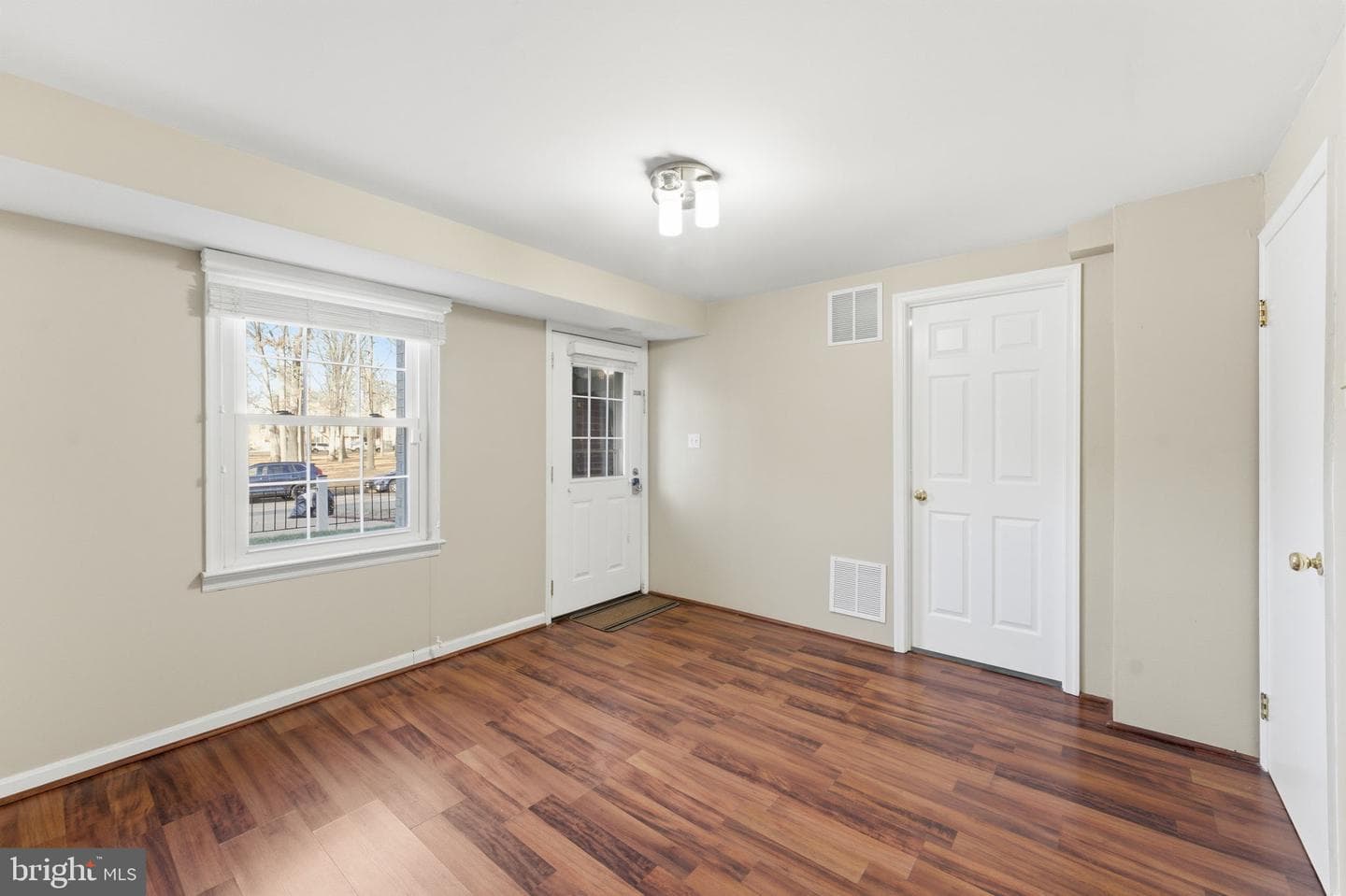 7960 Central Park Circle photo 34