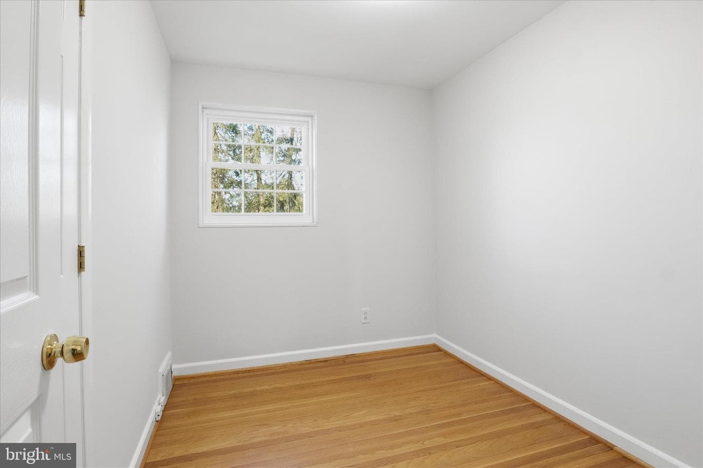 7013 Kenfig Place photo 16